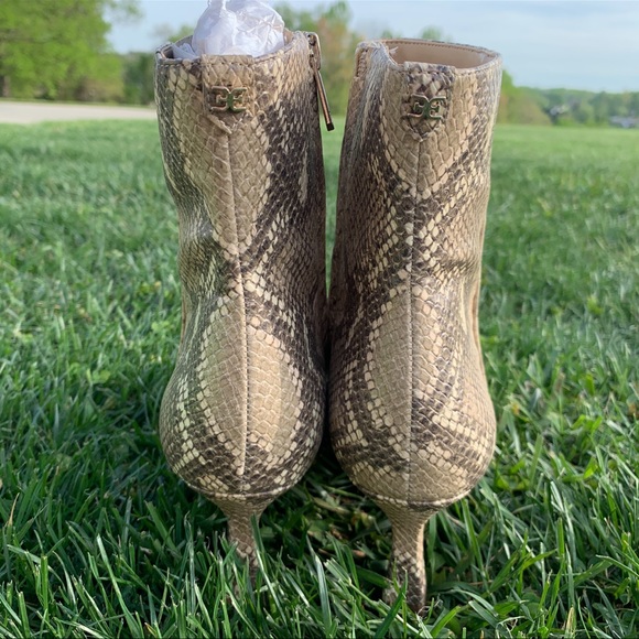 Sam Edelman snakeskin boots - Picture 2 of 4